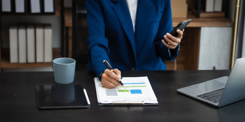 Finanças Pessoais Para Quem Quer Sair das Dívidas e Melhorar o Score